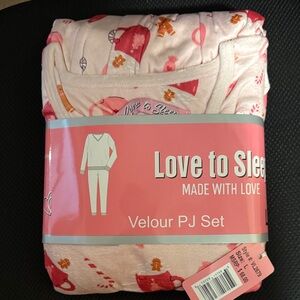 Light pink velour pajamas set with jogger bottoms gingerbread holiday large